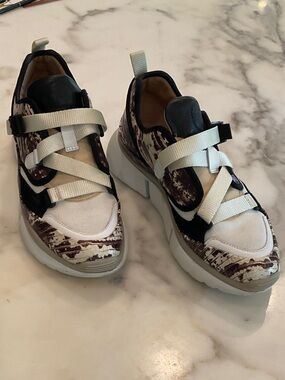 Chloé Cream and Brown Marbled Chunky Sole Sneaker